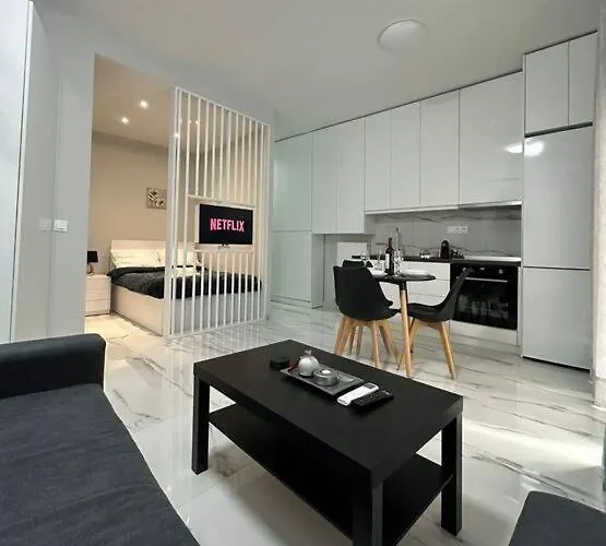 Ellis Oasis Apartmán *
